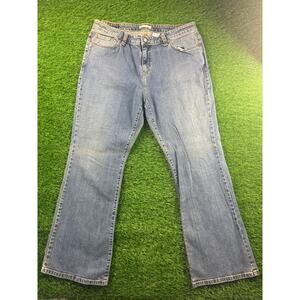 Levi's Women 515 Boot Cut Jeans Light Wash Blue Size 20M Stretch Denim Plus Size